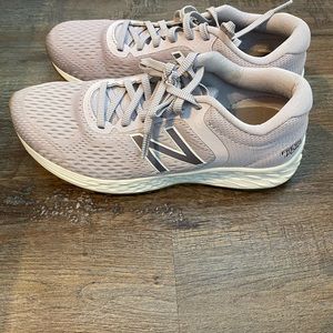 NEW BALANCE Fresh Foam Arishi  Lavender Lilac Purple Women’s Running Shoes 7.5